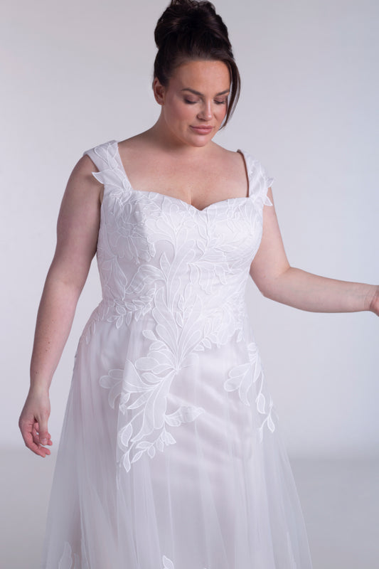 A-line Tulle And Lace Wedding Dress
