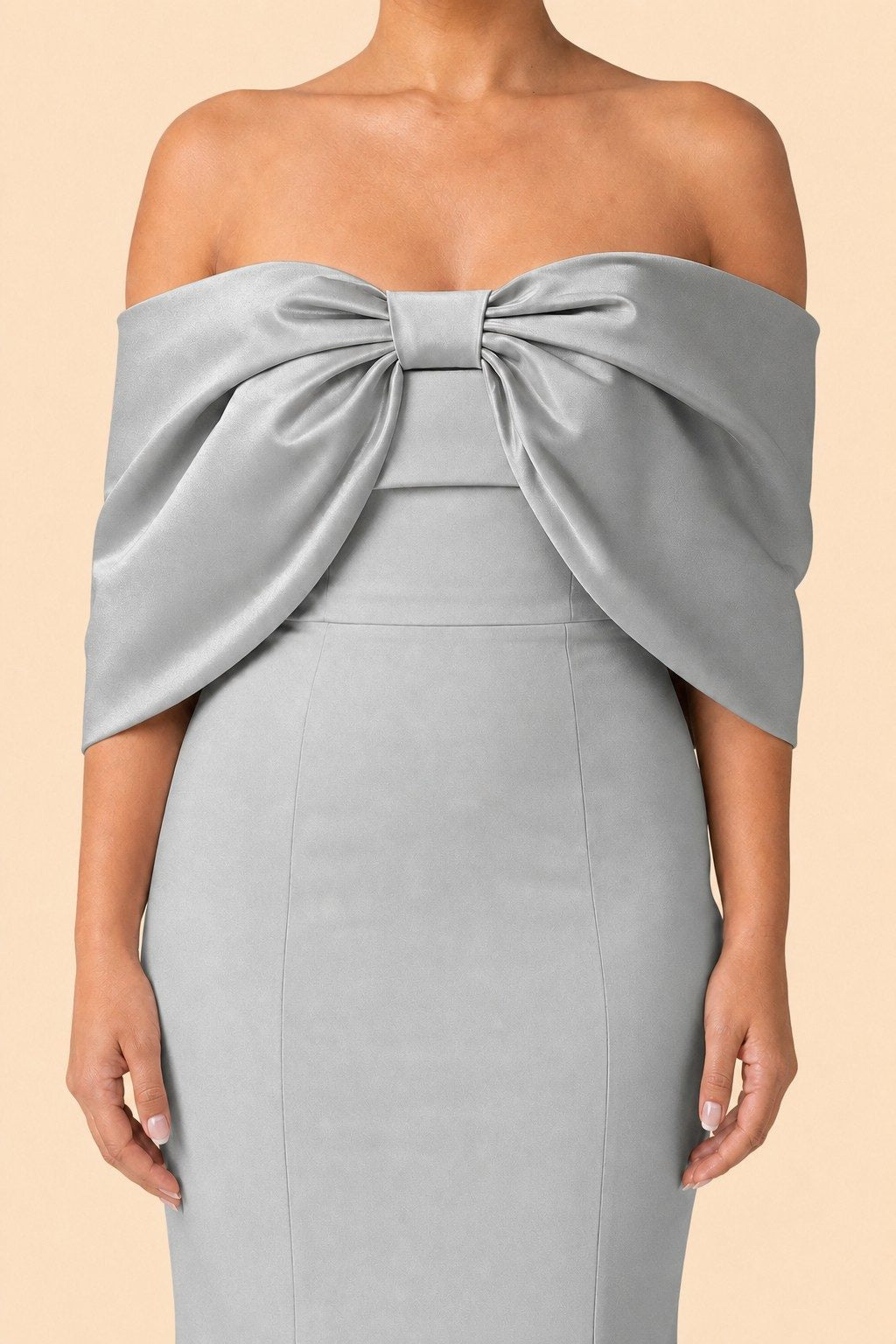 Elegant Plus Size Bridesmaid Dress with Off Shoulder Bow Detail and Slit