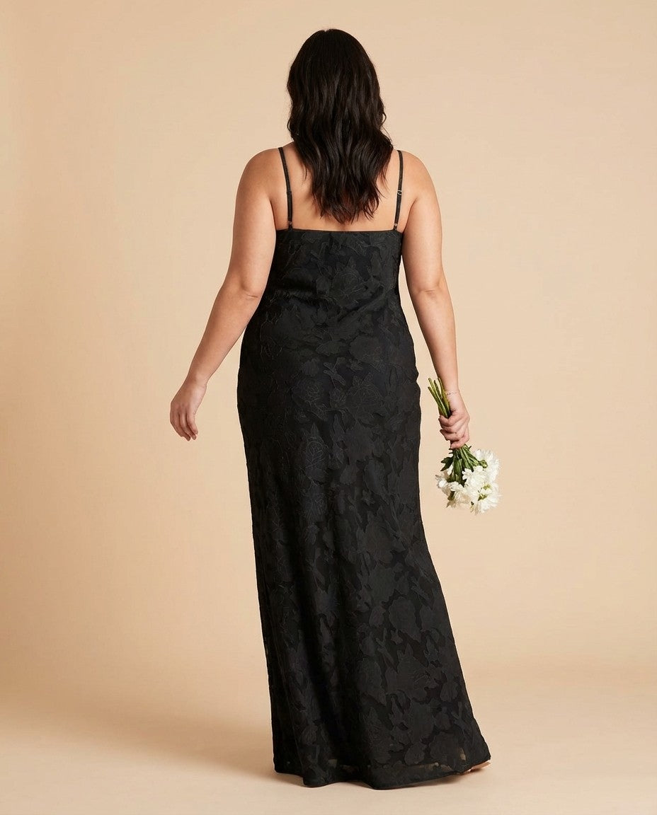 Silvarelle Plus Size Chic Sheath Bridesmaid Dress Side Zip Lace Embellishment Formal Wedding Gown For Curvy Figuress -N0356
