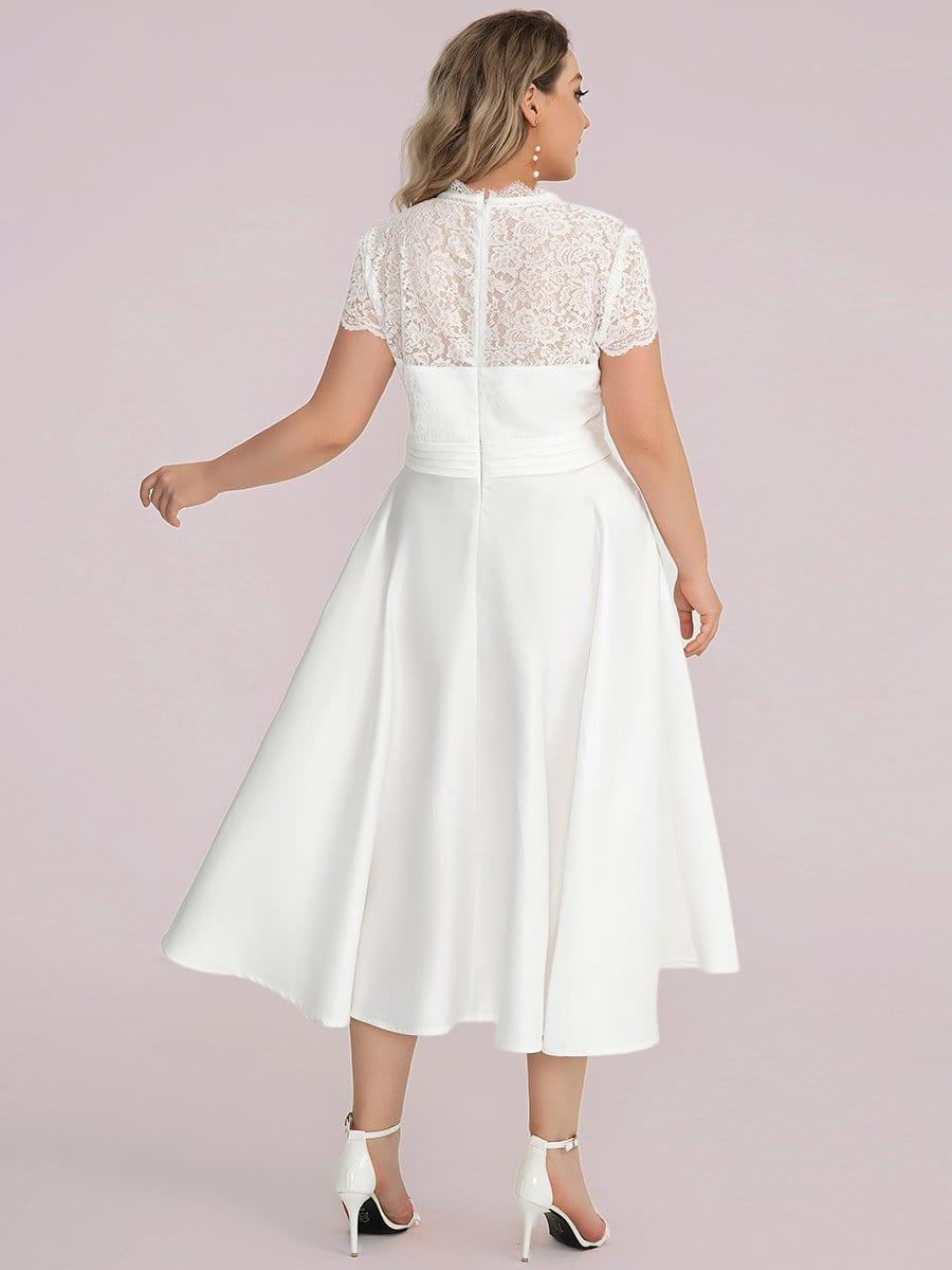 Plus Size V-neck Lace Bodice A-line Cocktail Dress with Pockets