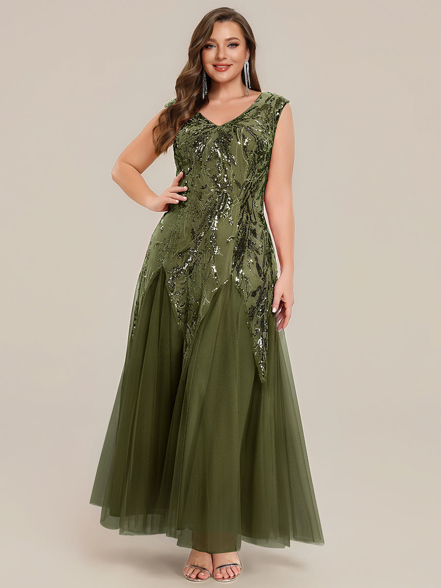 Plus Size V-Neck Sequin High Stretch Cap Sleeve Tulle Formal Dress