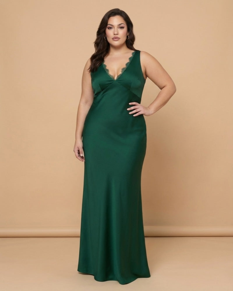 Silvarelle Modern Plus Size Sheath Bridesmaid Dress in Stretch Satin for Formal Wedding -N0357