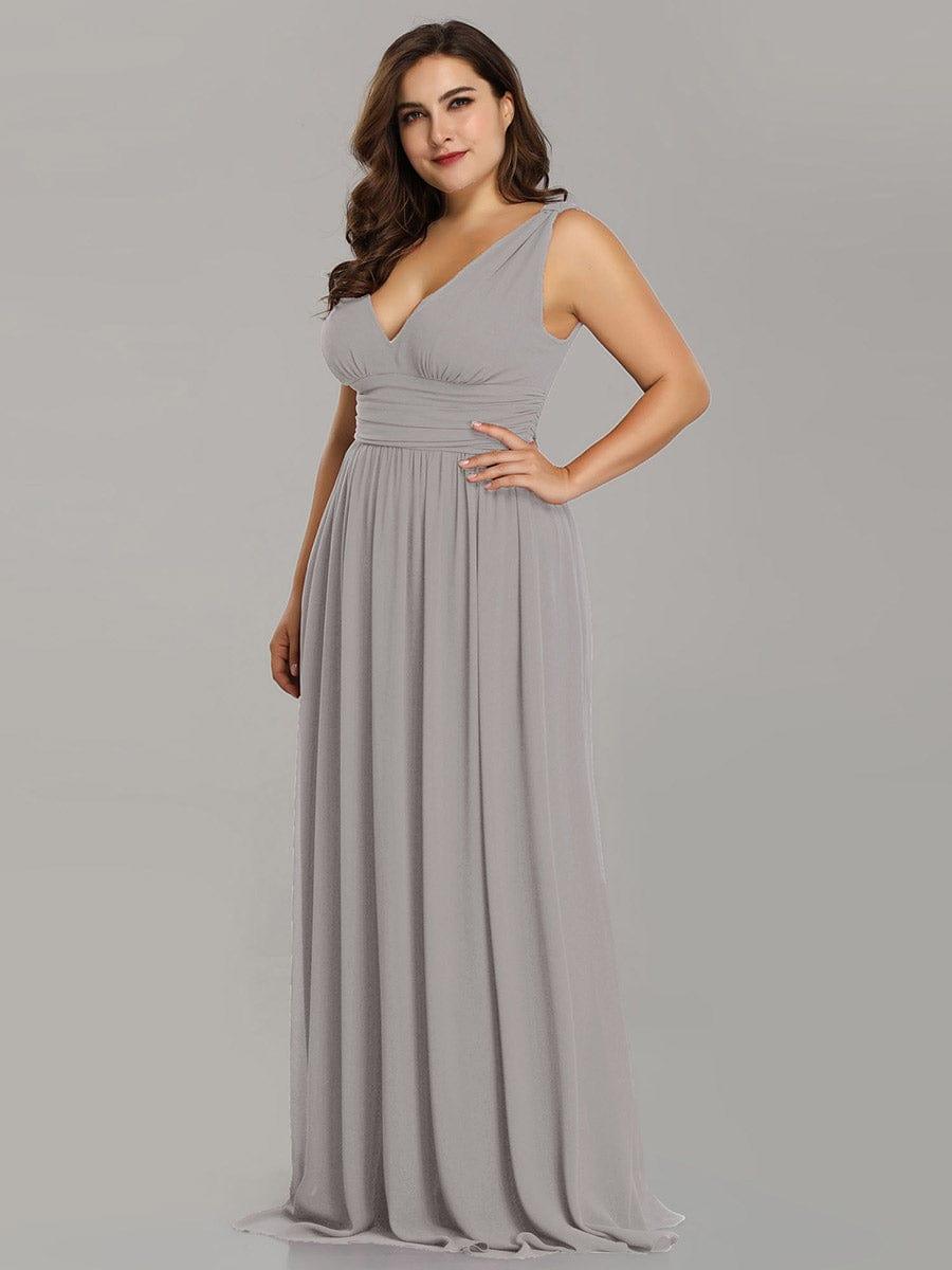 Plus Size Sleeveless V-Neck Chiffon Semi Bridesmaid Dress