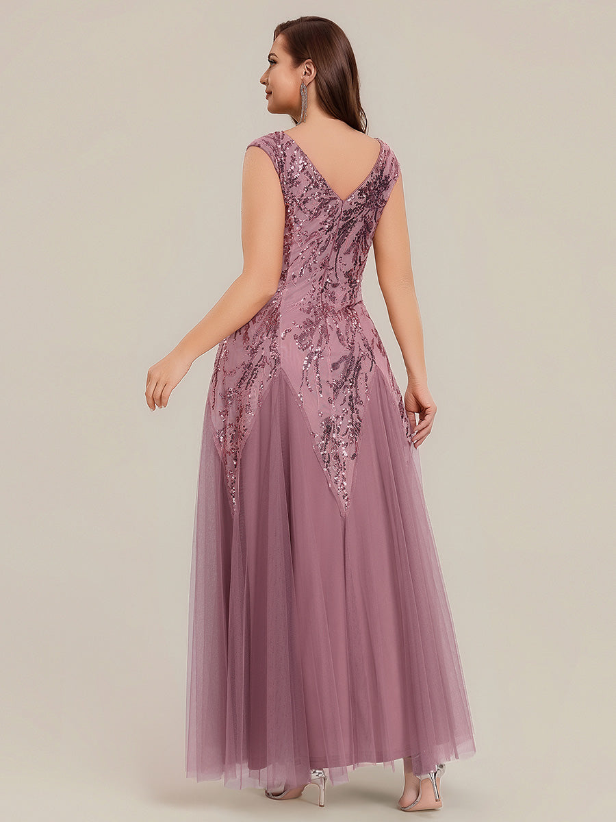 Plus Size V-Neck Sequin High Stretch Cap Sleeve Tulle Formal Dress