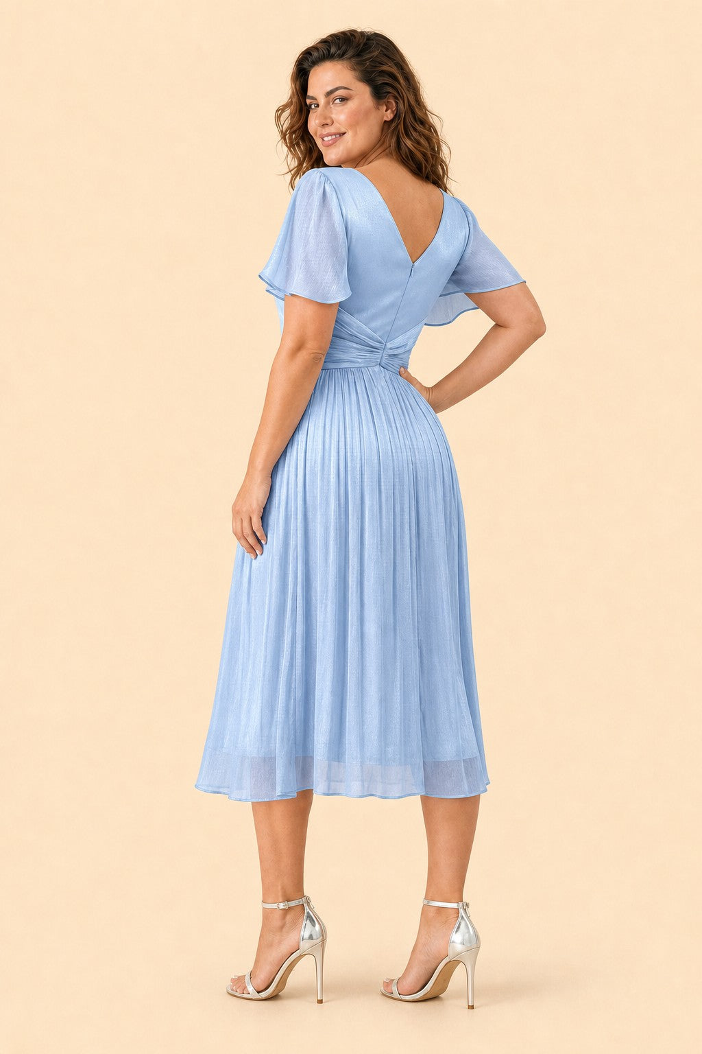 Plus Size Ruched V-Neck A-Line Bridesmaid Dress for Elegant Wedding Guest Look Formal Occasion Wear