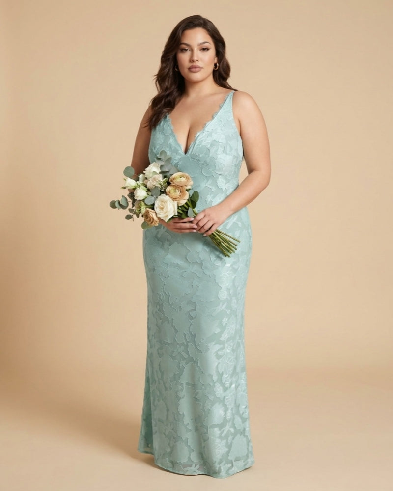 Silvarelle Romantic Plus Size Sheath Lace Bridesmaid Dress with Floral Texture for Wedding -N0351