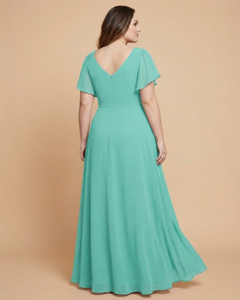 Avenleigh Plus Size Elegant A-Line Chiffon Bridesmaid Dress with Flowing Skirt -N0334