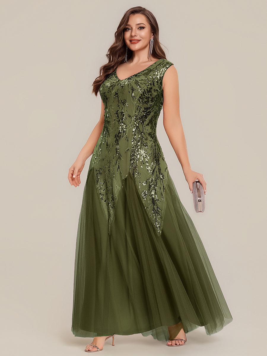 Plus Size V-Neck Sequin High Stretch Cap Sleeve Tulle Formal Dress