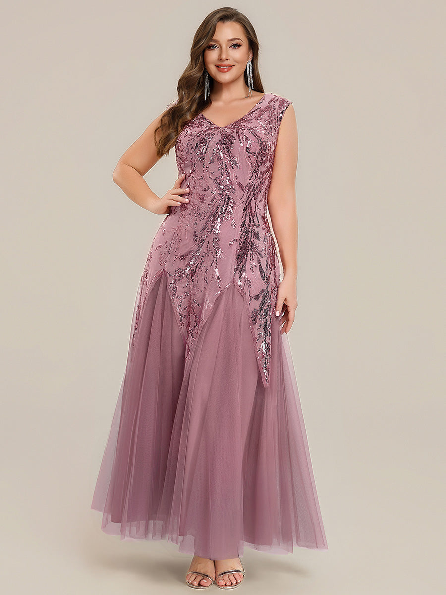 Plus Size V-Neck Sequin High Stretch Cap Sleeve Tulle Formal Dress