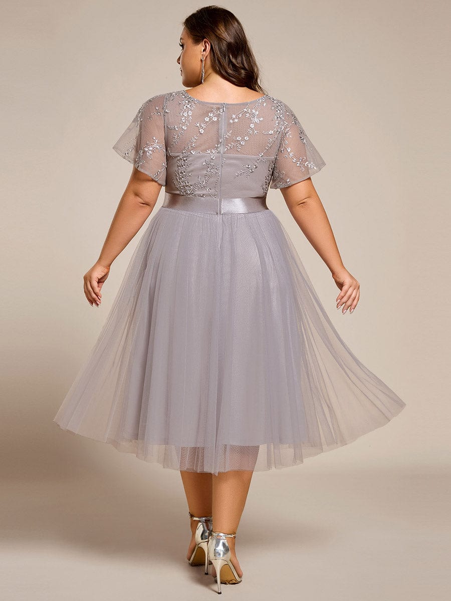 Plus Size Round Neckline Embellished Tulle Midi Bridesmaid Dress