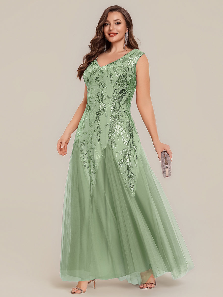 Plus Size V-Neck Sequin High Stretch Cap Sleeve Tulle Formal Dress