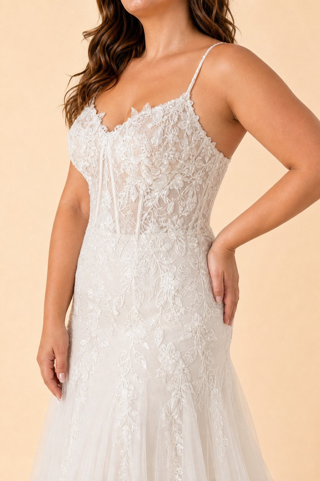 Luxury Spaghetti Strap Bridal Dress Tulle Lace Applique for Wedding Ceremony
