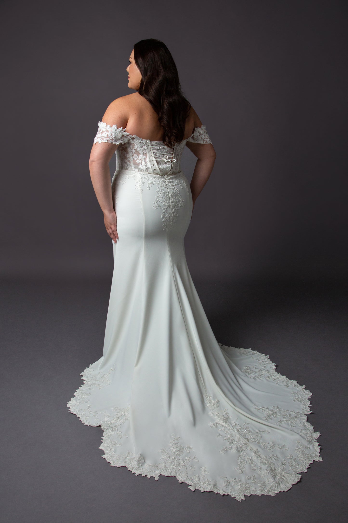 Crepe and Lace wedding dress with cap sleeves