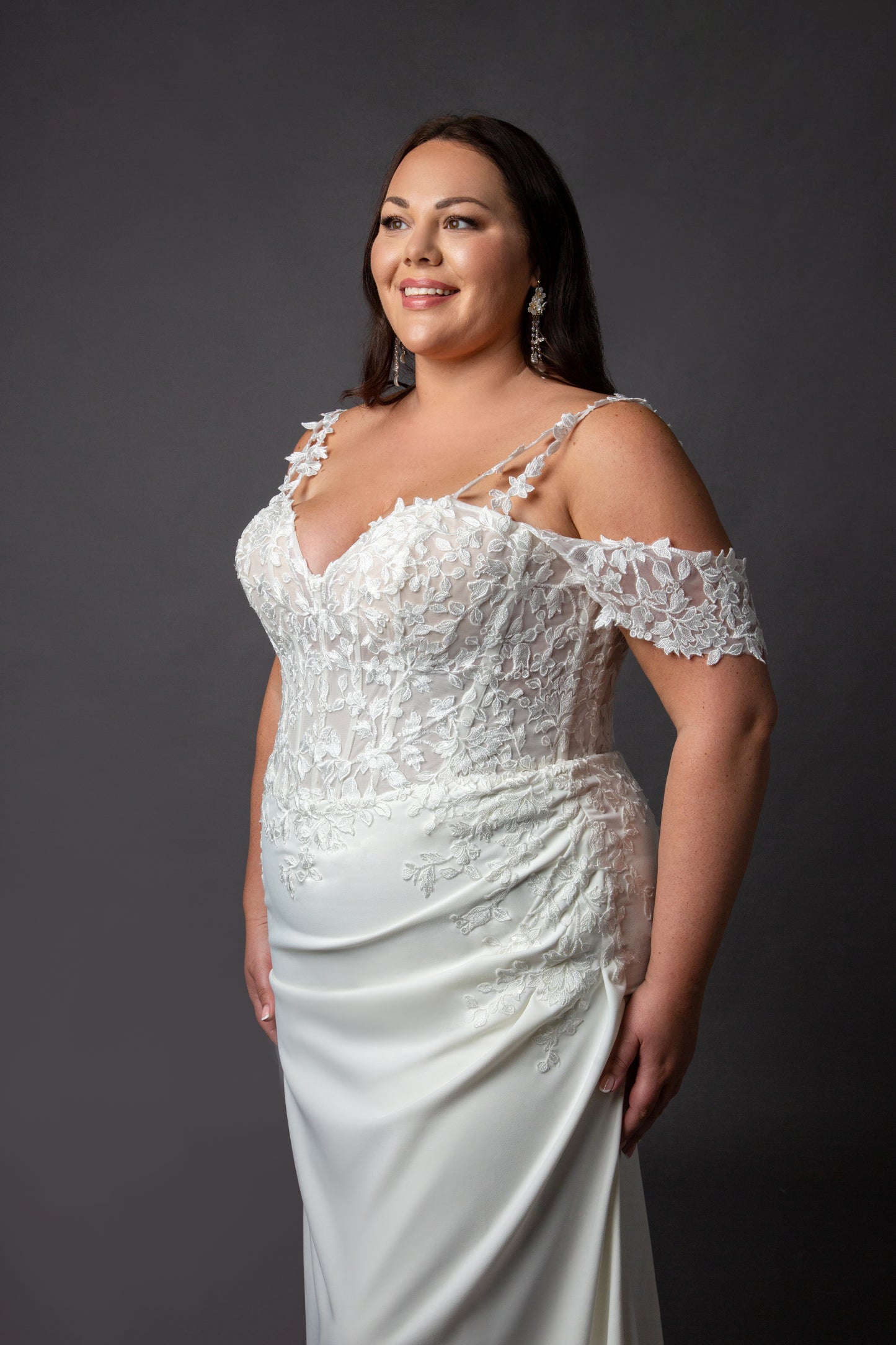Crepe and Lace wedding dress with cap sleeves