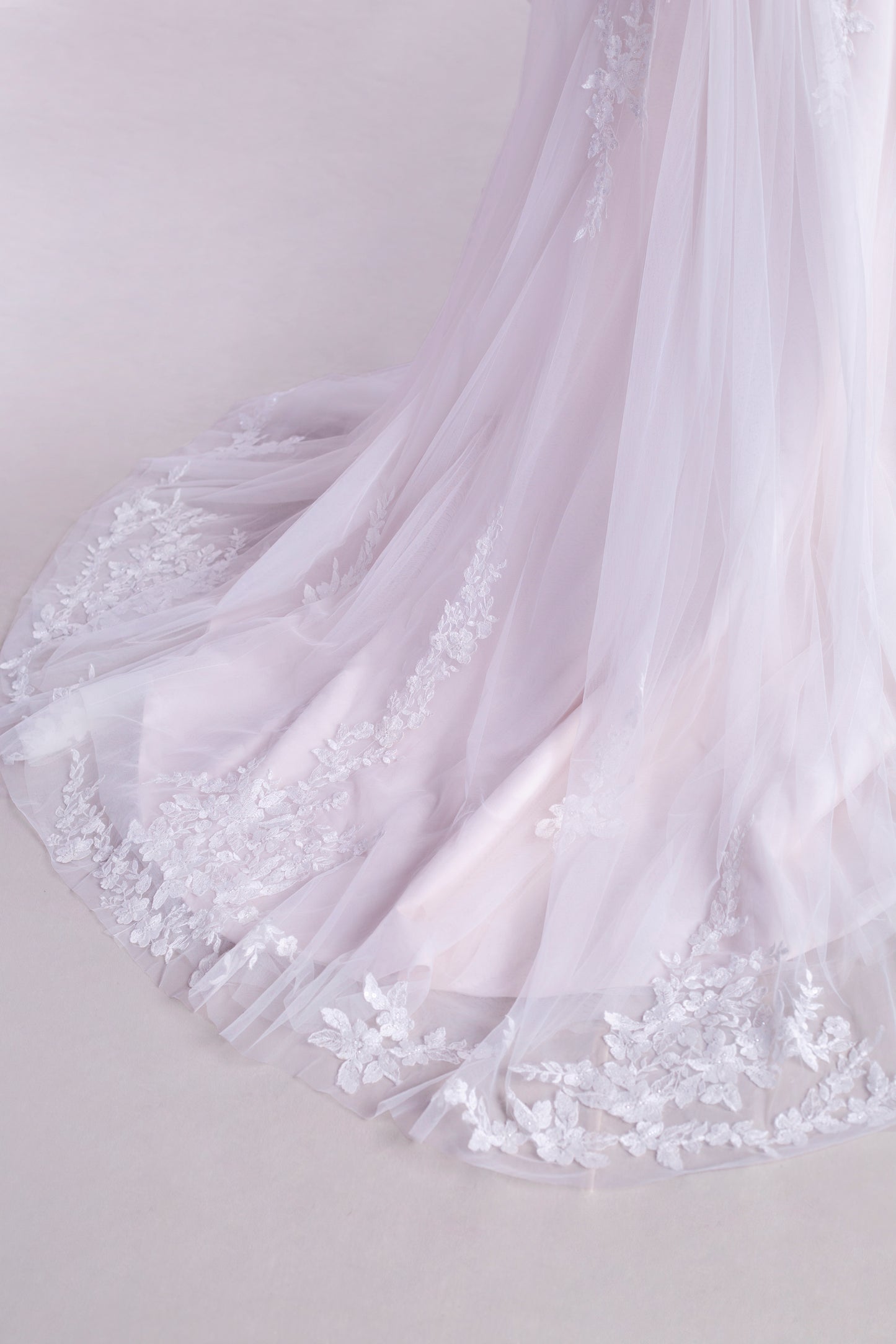 A-line Lace And Tulle Wedding Dress