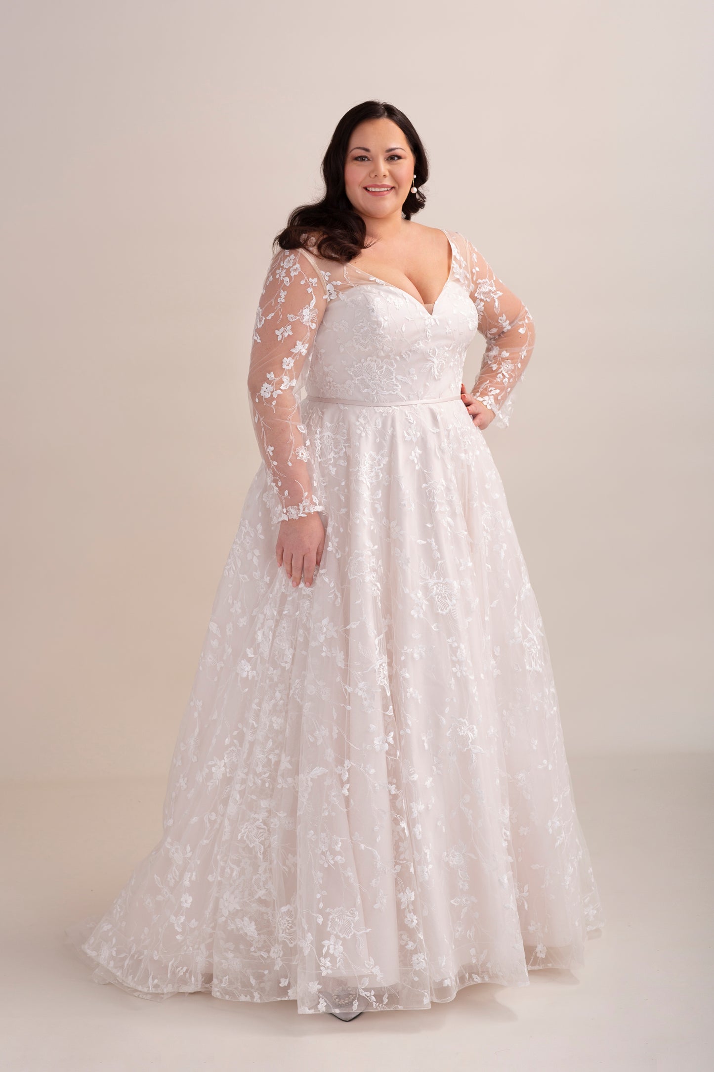 Lace Ball Gown Wedding Dress with Sweetheart Neckline and Long Sleeves