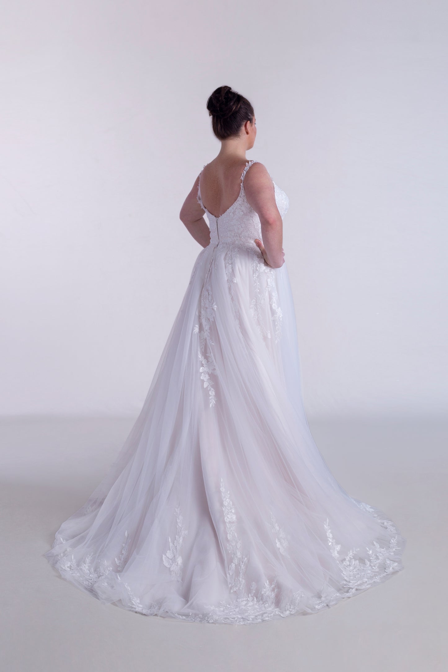 A-line Lace And Tulle Wedding Dress