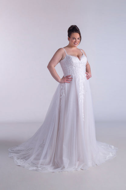 A-line Lace And Tulle Wedding Dress