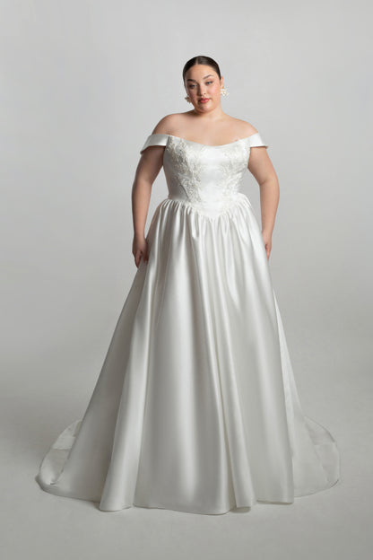 Soft scoop bodice with drop shoulder straps ballgown skirt