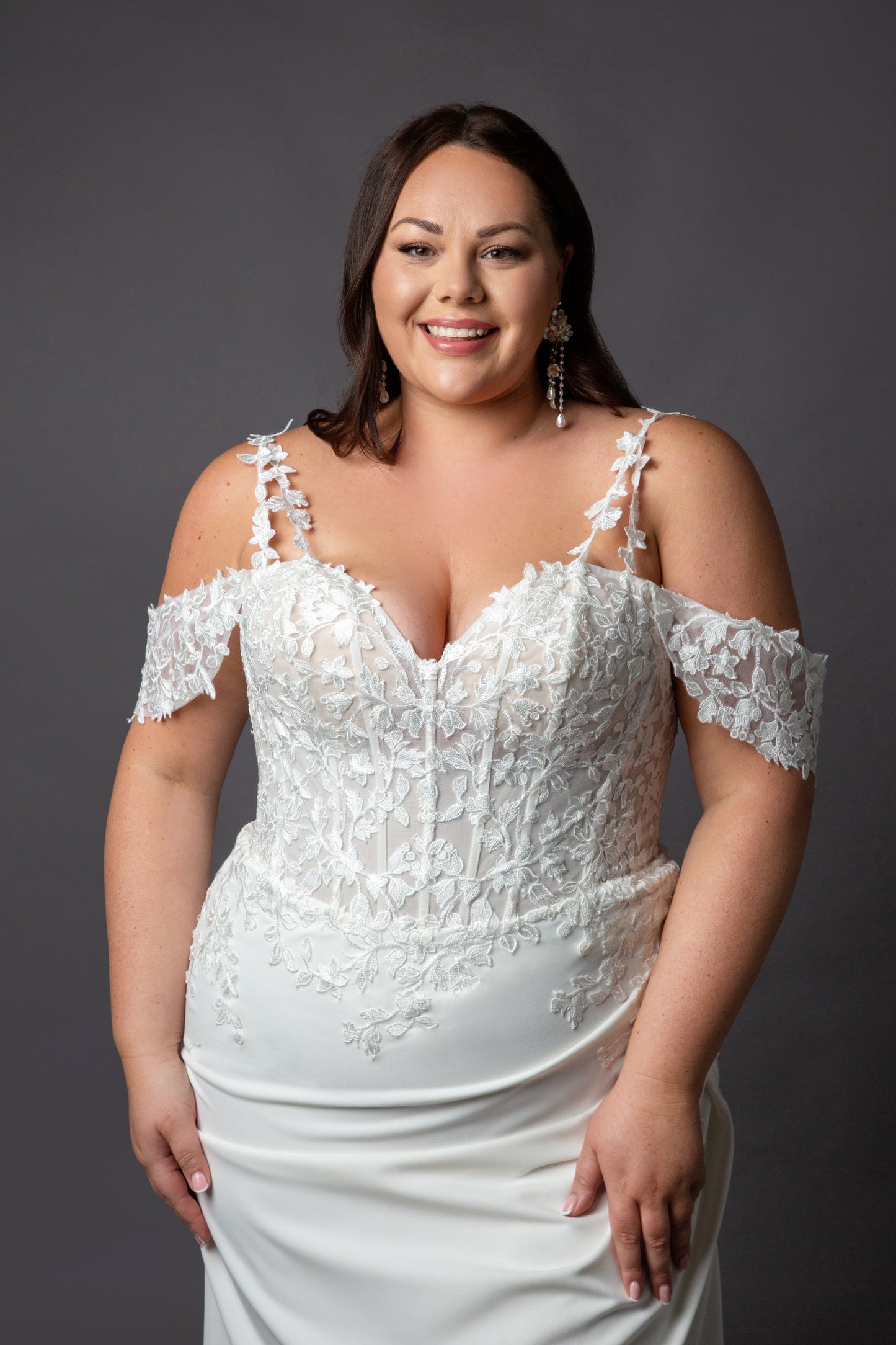 Crepe and Lace wedding dress with cap sleeves