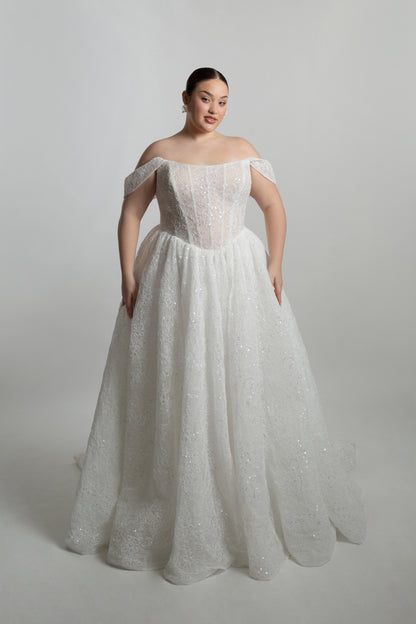 Soft scoop boned bodice with drop shoulder straps,ballgown skirt