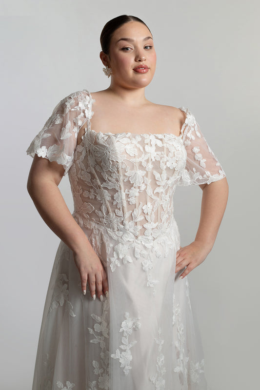 Lace bodice with detachable flutter sleeves, A-line skirt