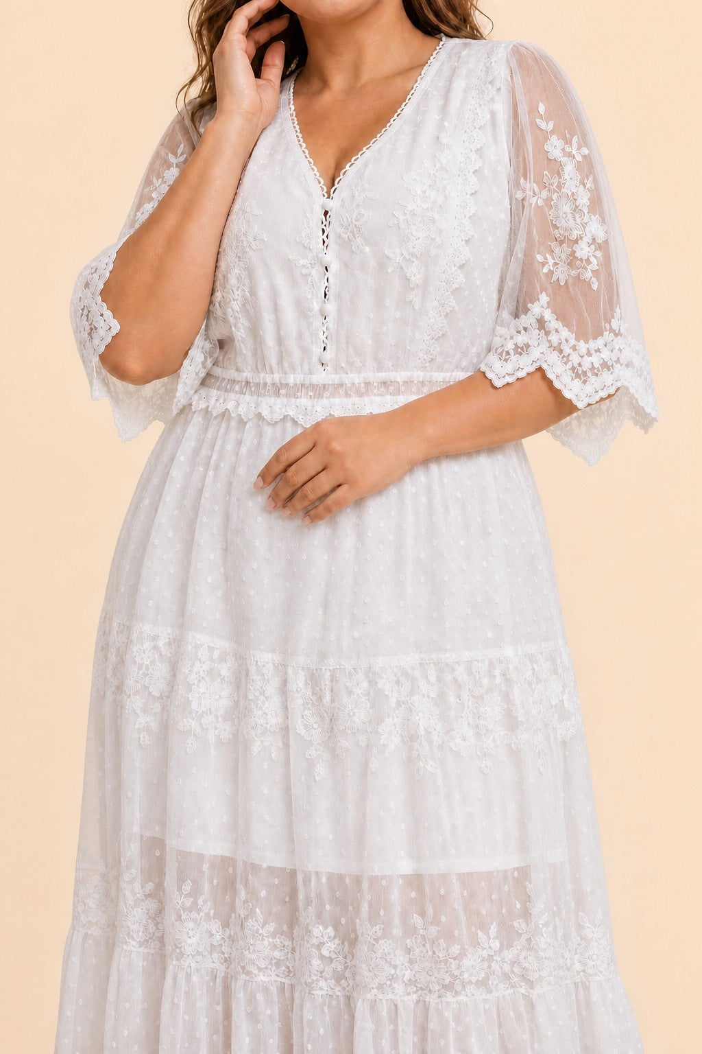 Plus Size Lace Wedding Bridal Gown with A-Line Tulle Skirt and V Neck