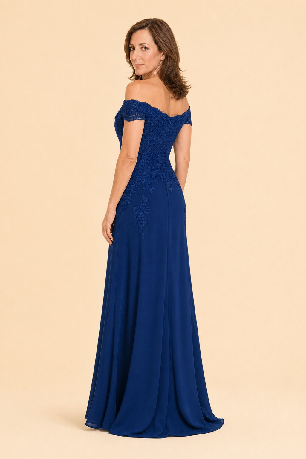 Plus Size Off Shoulder Lace Embroidered A-Line Mother of the Evening Gown Elegant Formal Wear