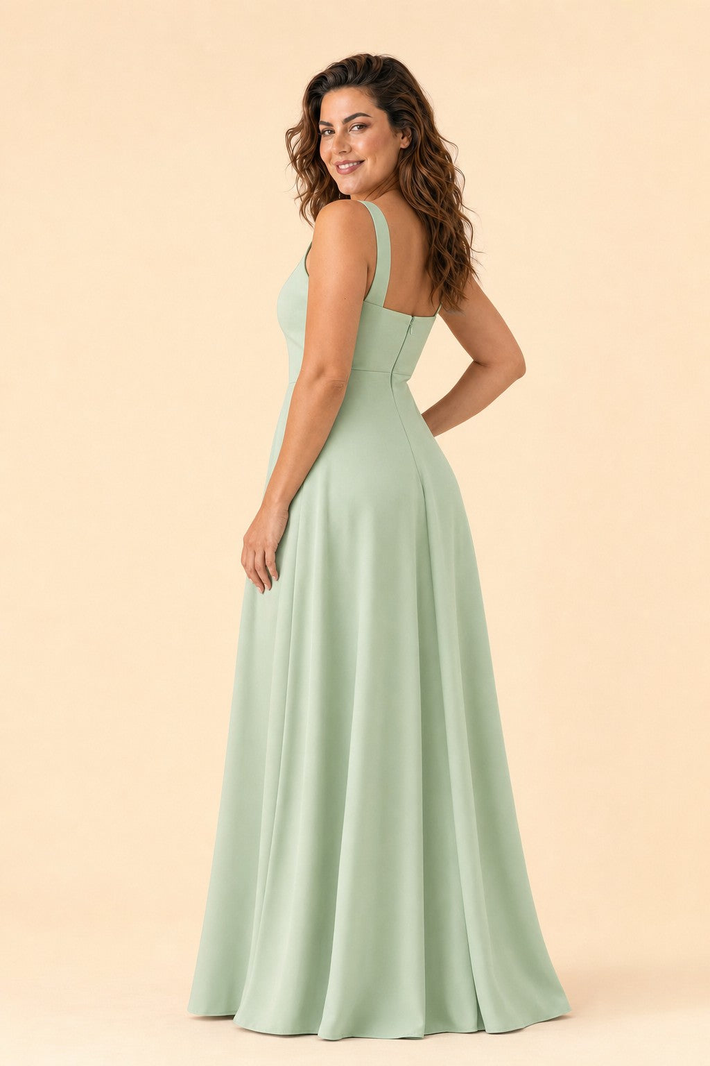 Elegant Plus Size A-Line Bridesmaid Dress with Pockets and Open Back