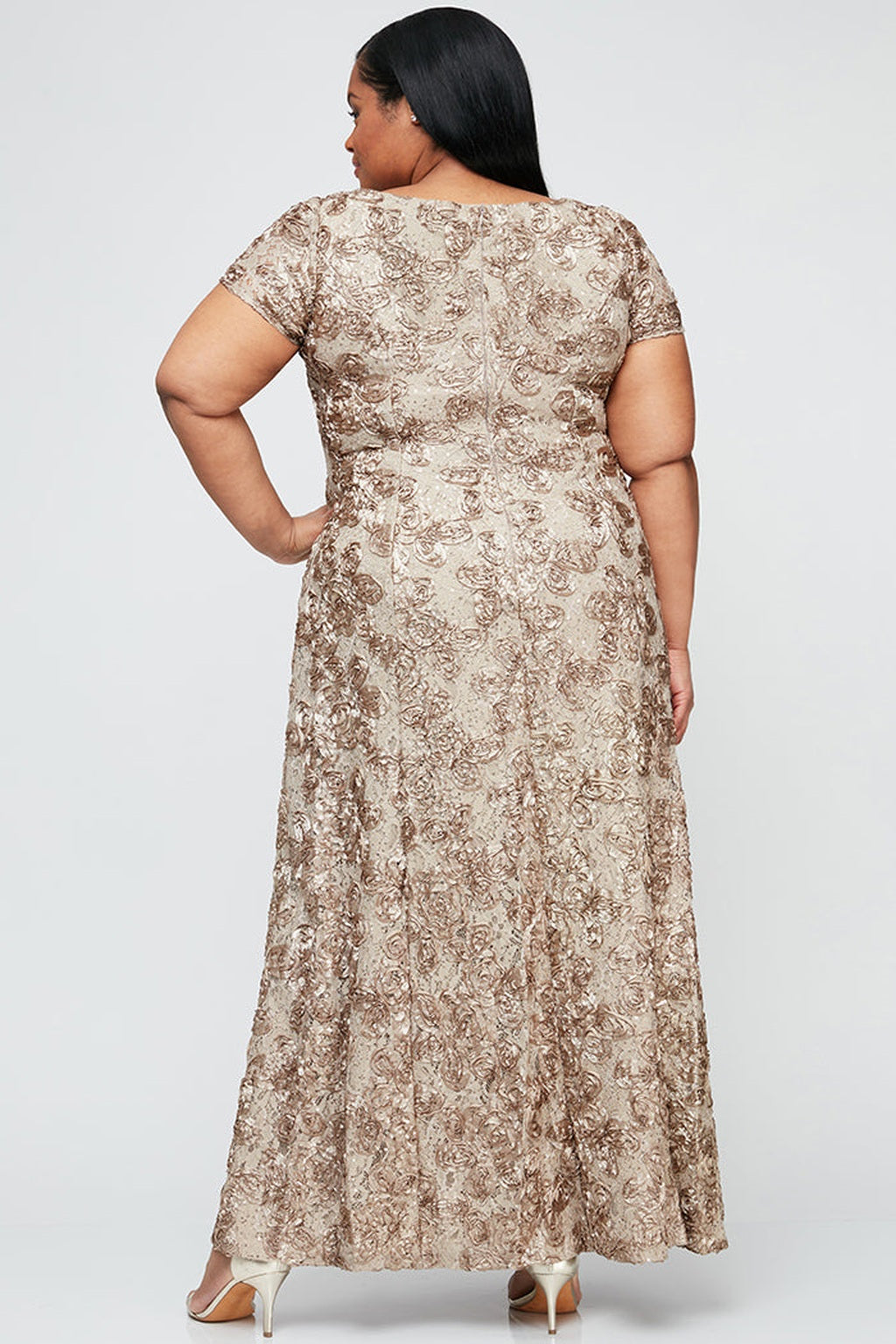 Plus Evelyn Rosette Lace Long Gown