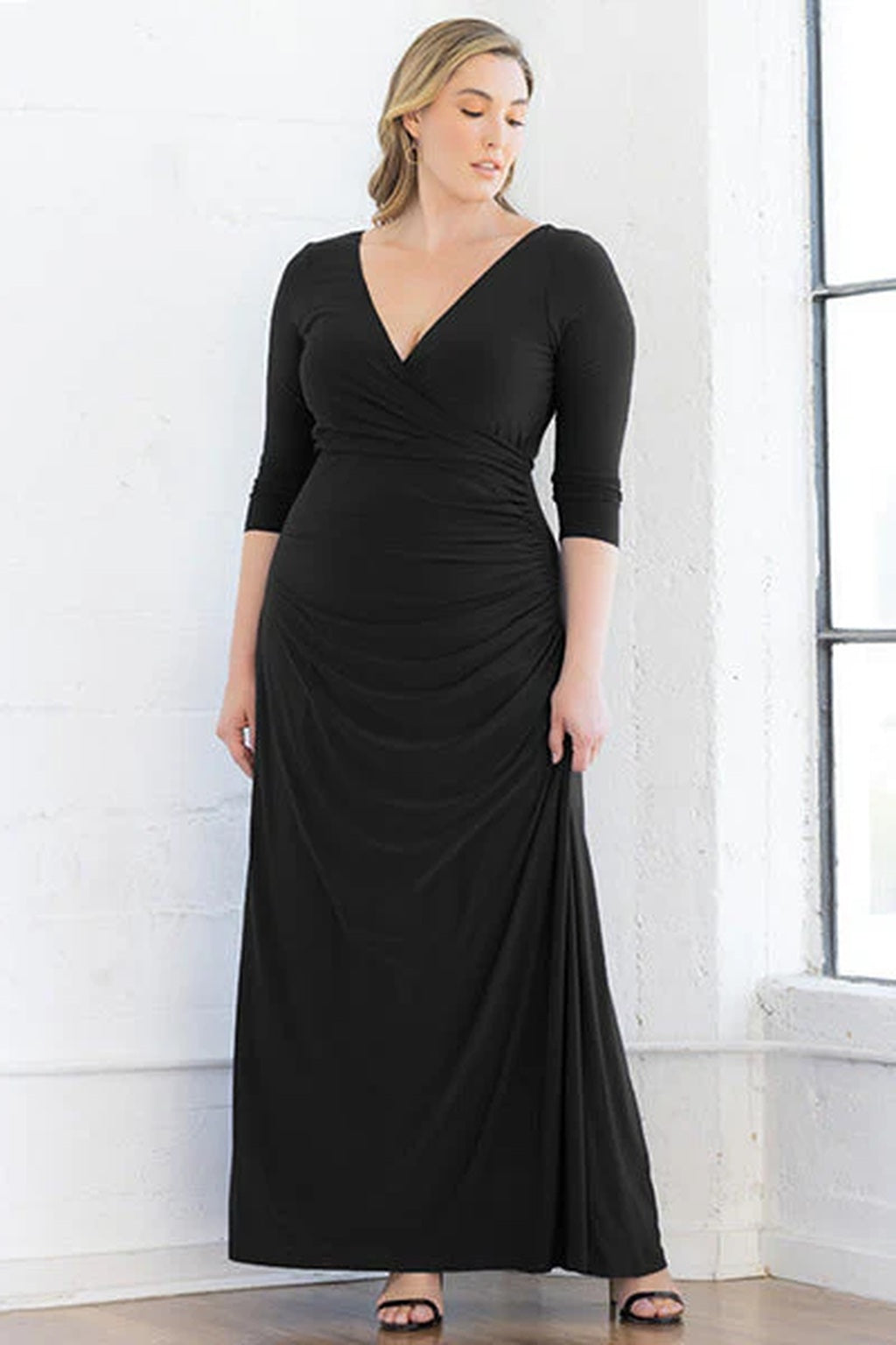 Gala Glam Evening Gown with Sleeves
