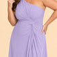 Floor-Length Chiffon Evening Gown with Single Shoulder and Side Slit