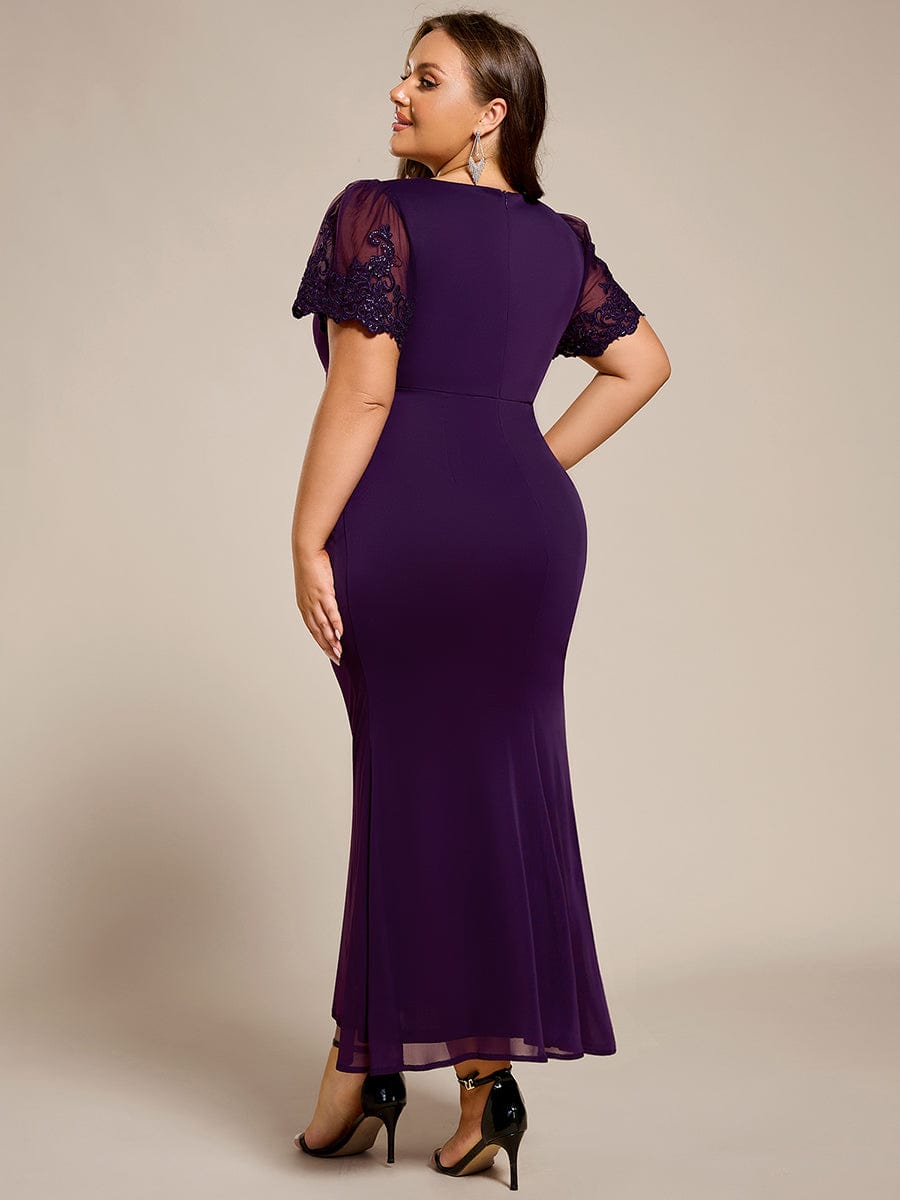Plus Size Short Sleeve Ruffled Fishtail V-Neck Dress