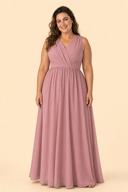Elegant Plus Size Bridesmaid Dress with Lace Panel Back and Soft Pleats