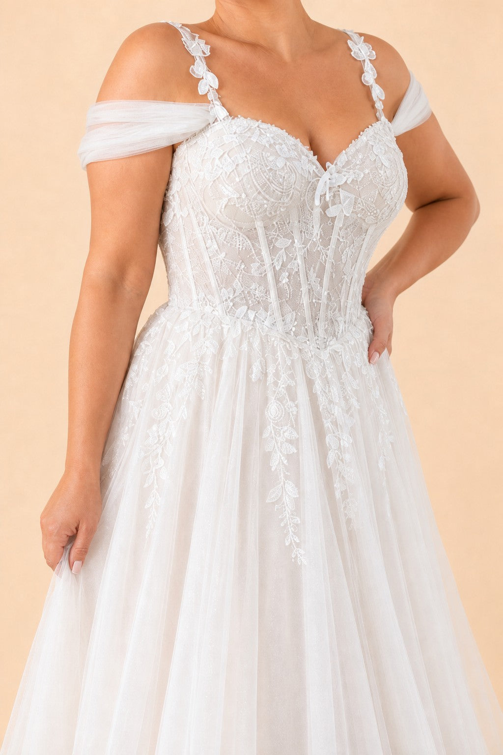 Minimalist Bohemian Wedding Dress A-Line Lace Tulle Off Shoulder Design