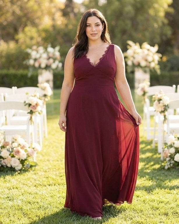Silvarelle Plus Size Modern Lace Sheath Bridesmaid Dress with Fitted Silhouette for Wedding -N0367