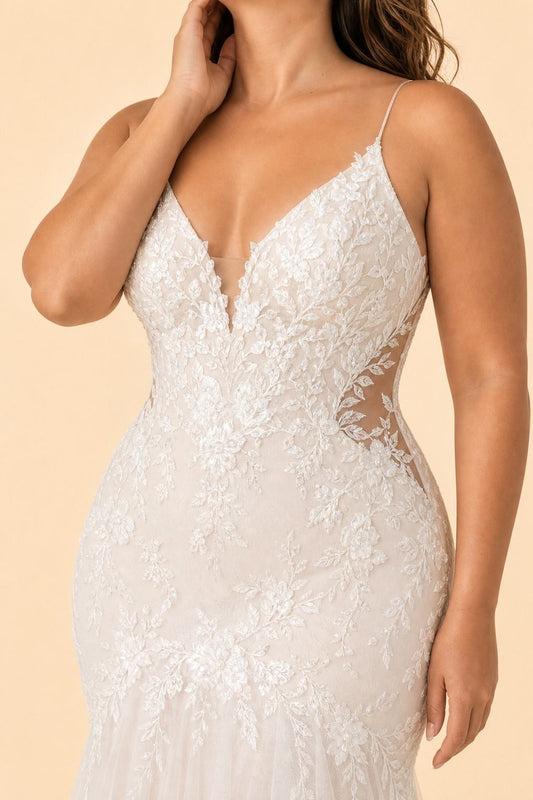 Romantic Plus Size Backless Wedding Dress with Floral Embroidery