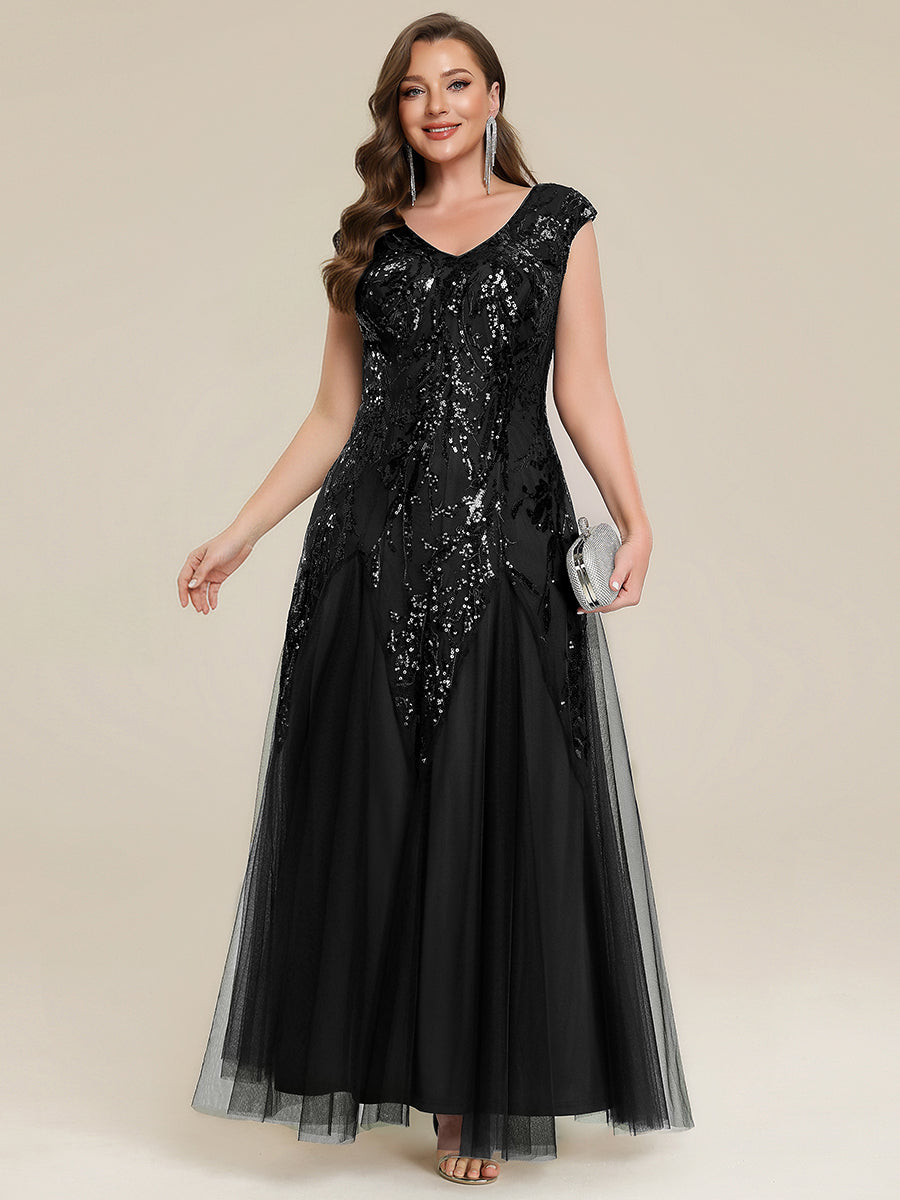 Plus Size V-Neck Sequin High Stretch Cap Sleeve Tulle Formal Dress