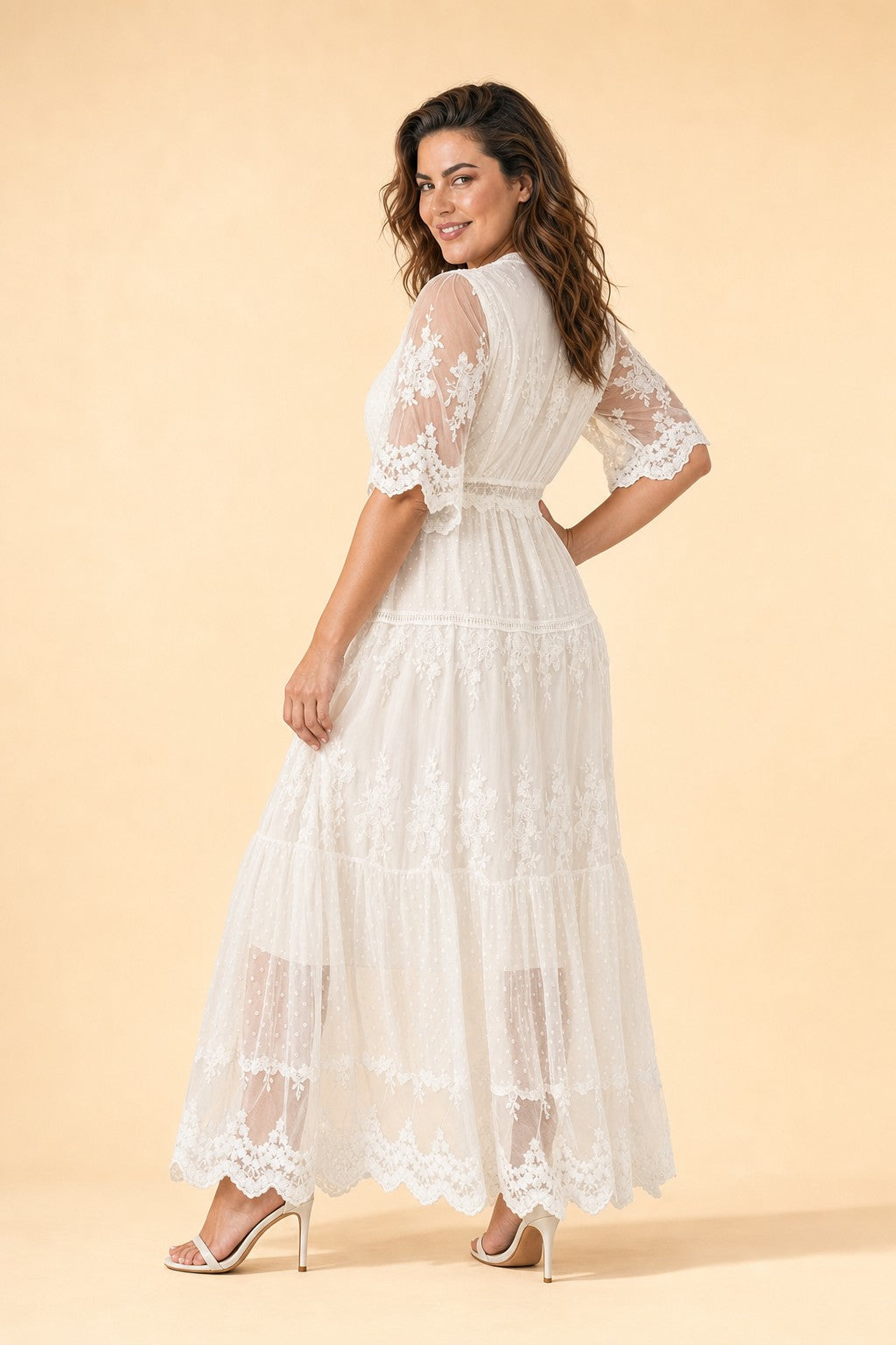Plus Size Lace Wedding Bridal Gown with A-Line Tulle Skirt and V Neck