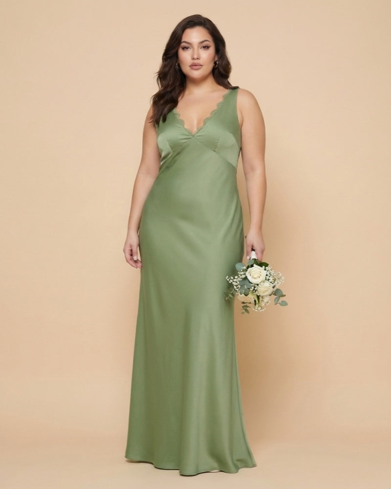 Silvarelle Modern Plus Size Sheath Bridesmaid Dress in Stretch Satin for Formal Wedding -N0357