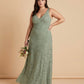 Plus Size Classic V Neck Sleeveless Floral Burnout Bridesmaid Dress Side Zip Elegant Gown for Curvy Women -N0350