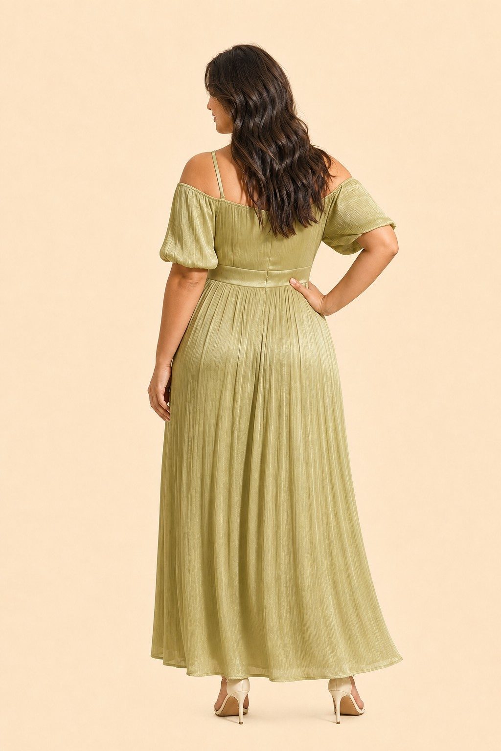 Elegant Plus Size Bridesmaid Dress with Pleated A-Line Silhouette